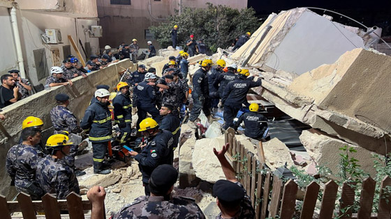  صورة رقم 5 - فيديو: وفيات وإصابات بانهيار مبنى سكني في اللويبدة بالعاصمة الأردنية عمان