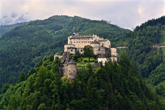  صورة رقم 6 - هذه أجمل القلاع في العالم.. فهل ستزورها ؟