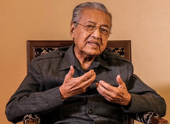رغم بلوغه 96 عاما.. مهاتير محمد مستعد لأن يصبح رئيسا لوزراء ماليزيا للمرة الثالثة صورة رقم 9