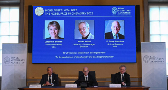 3 علماء باحثين يحصلون على جائزة نوبل للكيمياء 2022 صورة رقم 8