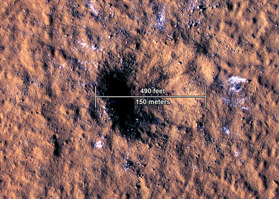  صورة رقم 4 - اكتشاف مثير.. نيزك يضرب المريخ ويفجر جليدا