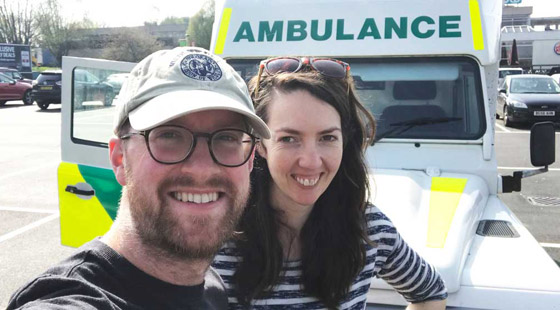  صورة رقم 14 - ثنائي بريطاني يسافر حول العالم على متن سيارة إسعاف.. ما السبب؟ صور