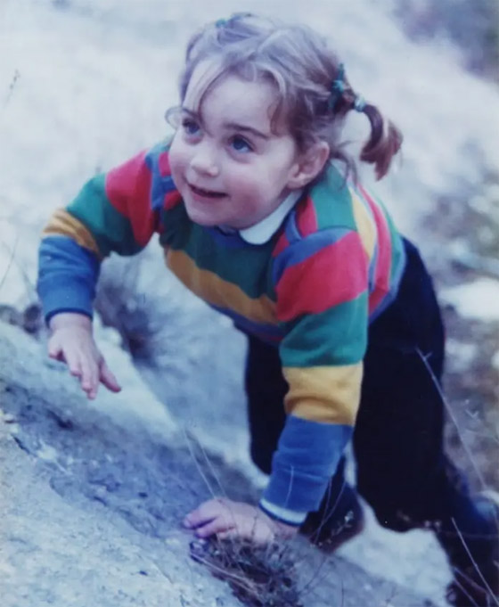  صورة رقم 2 - صور كيت ميدلتون في طفولتها ومراهقتها: حسناء جريئة وصور صادمة