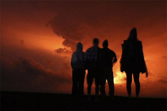  صورة رقم 9 - بالصور: ثوران بركاني يخطف البصر في هاواي