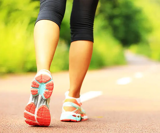 لصحة ولياقة وسلوك أفضل.. 10 أخطاء شائعة في المشي يجب تجنبها! صورة رقم 5