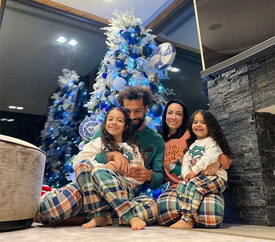 بالصور: محمد صلاح يحتفل مع عائلته بعيد الميلاد صورة رقم 3