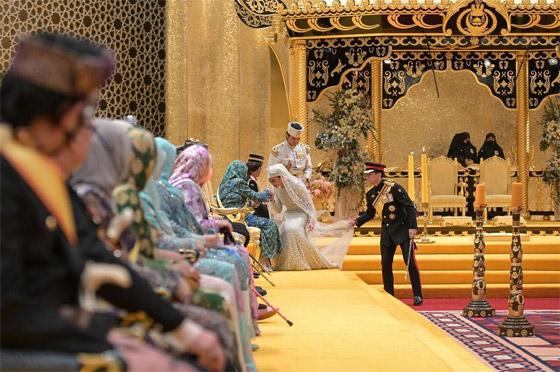 فيديو وصور: زفاف ابنة سلطان بروناي تتزوج بحفل فخم استمر 9 أيام صورة رقم 5