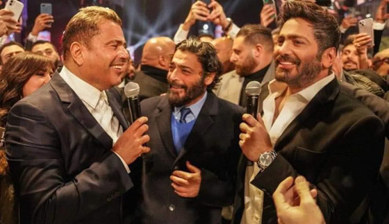 لأول مرة، عمرو دياب مع تامر حسني يغنيان ديو معا.. فيديو وصور صورة رقم 1