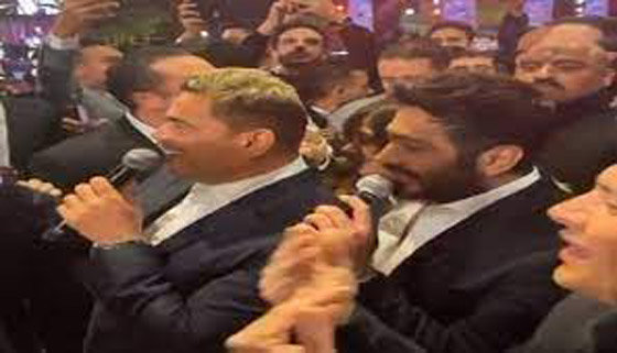 لأول مرة، عمرو دياب مع تامر حسني يغنيان ديو معا.. فيديو وصور صورة رقم 9