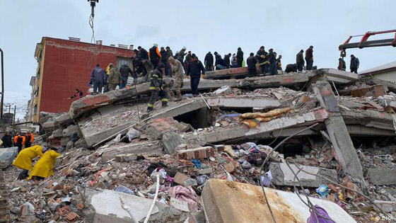  صورة رقم 4 - زلزال تركيا وسوريا: 4500 قتيل والآلاف تحت الركام.. زلزال ثالث يضرب المنطقة!