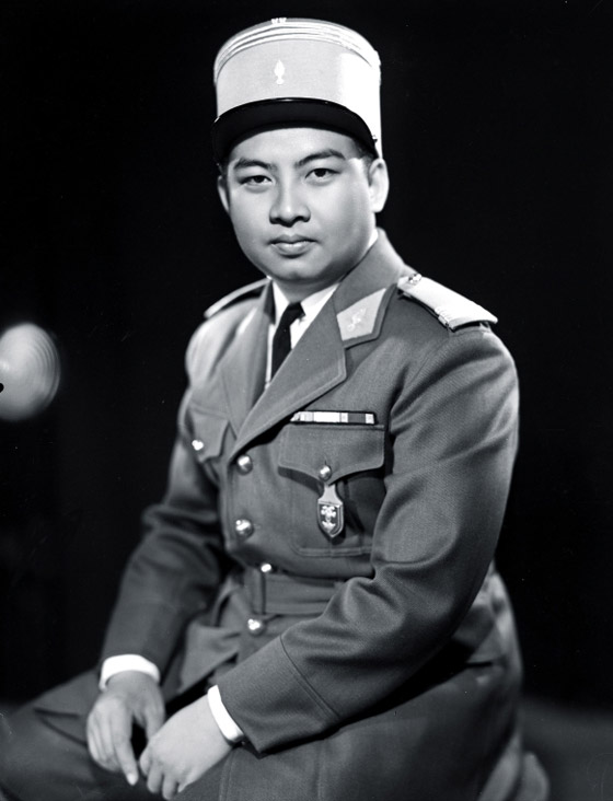  صورة رقم 2 - ملك كمبوديا الشقي: قصة سيهانوك الذي تنازل عن عرشه لأبيه مرتين