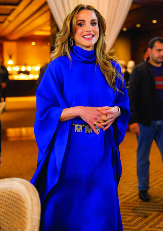  صورة رقم 8 - صور الملكة رانيا: أناقة التراث وإطلالة الأصالة العربية في رمضان والعيد