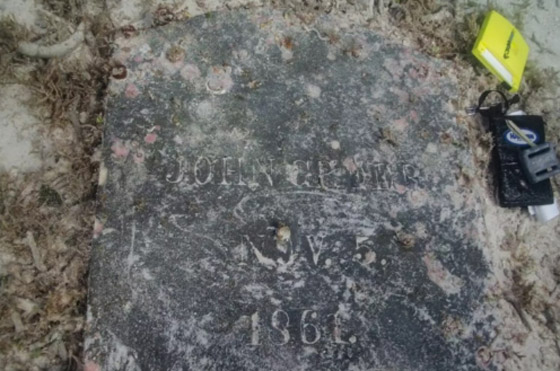  صورة رقم 2 - العثور على مقبرة تحت الماء في فلوريدا بعد 162 عاماً