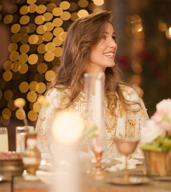 الملكة رانيا تنشر اللقطات الأولى من حفل حناء رجوة وولي عهد الأردن صورة رقم 11
