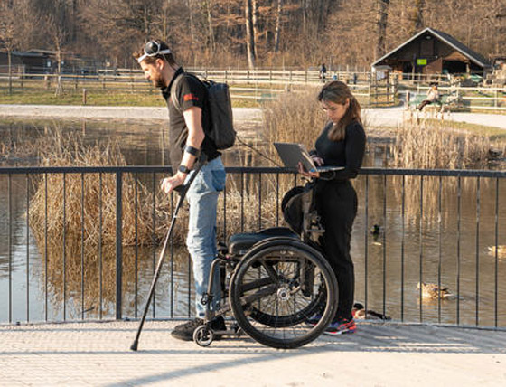  صورة رقم 5 - فيديو لمعجزة تكنولوجية.. رجل مصاب بالشلل يتمكن من المشي مجددا