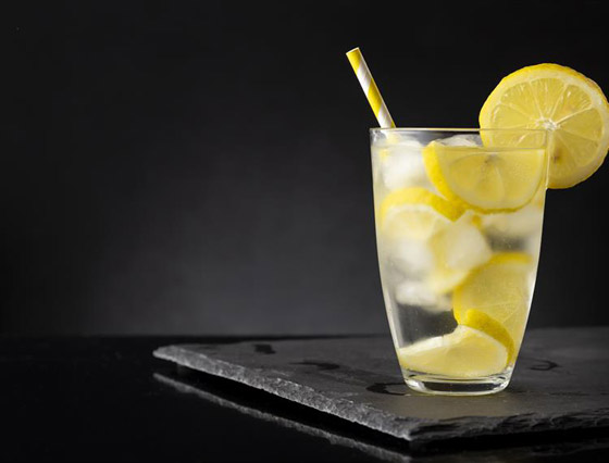 8 مشروبات صحية ومنعشة ابدأ بها يومك فى الربيع والصيف.. أبرزها ماء الليمون صورة رقم 5