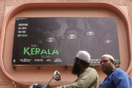  صورة رقم 6 - غضب بسبب أفلام هندية تروج لصورة سلبية عن المسلمين