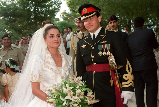  صورة رقم 4 - الملكة رانيا بصور قديمة وحديثة في عيد ميلادها الـ53