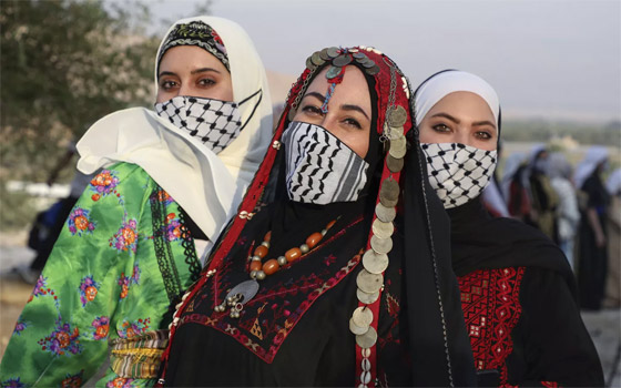  صورة رقم 15 - يوم الجمال العالمي: صور جمال الأزياء الوطنية بدول العالم بينها ليبيا وفلسطين