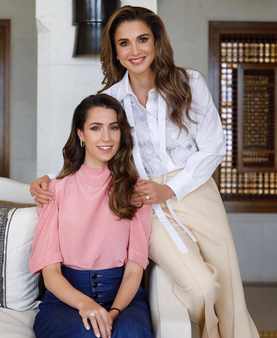  صورة رقم 2 - بالفيديو.. نصيحة الملكة رانيا لزوجة ابنها الأميرة رجوة