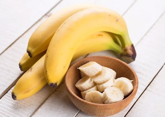  صورة رقم 2 - الدواء ليس الحل! 5 أغذية تساهم بعلاج الصداع منها الموز والبطيخ!