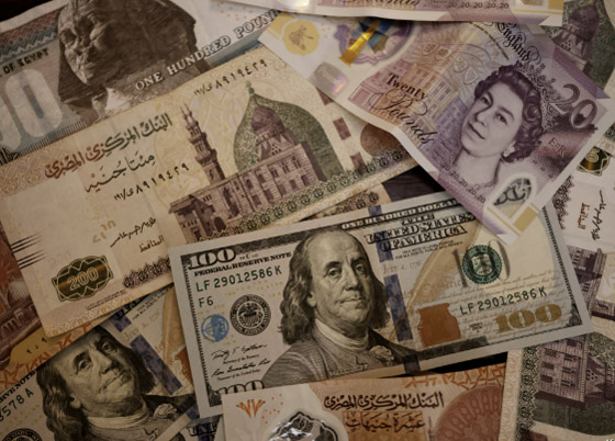  صورة رقم 2 - الدولار يقفز بالسوق الموازية في مصر.. طلب عنيف أم مضاربات؟