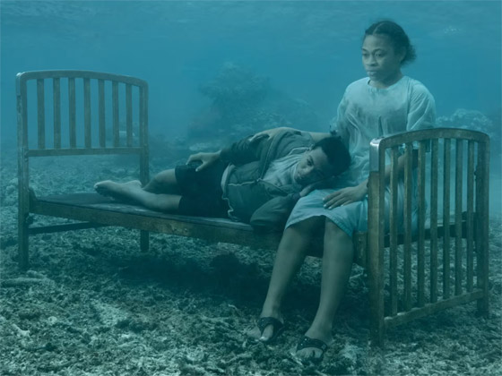  صورة رقم 6 - تحبس الأنفاس.. صور مؤرقة لأشخاص تحت الماء تُجسد عواقب تغير المناخ