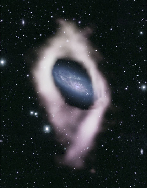  صورة رقم 1 - اكتشاف حلقة متخفية حول مجرة مميزة في الفضاء.. فيديو وصور