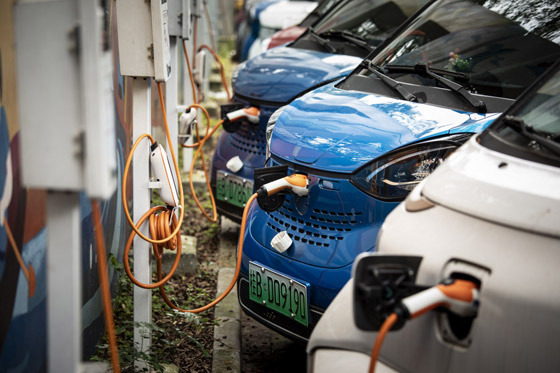 رئيس تويوتا: السيارات الكهربائية لن تهيمن على السوق العالمية أبدا صورة رقم 4