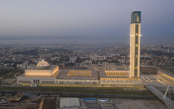 ثالث أكبر مسجد في العالم.. الجزائر تفتتح أكبر جامع في أفريقيا صورة رقم 3