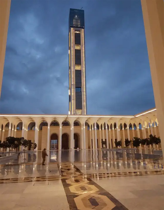 ثالث أكبر مسجد في العالم.. الجزائر تفتتح أكبر جامع في أفريقيا صورة رقم 14