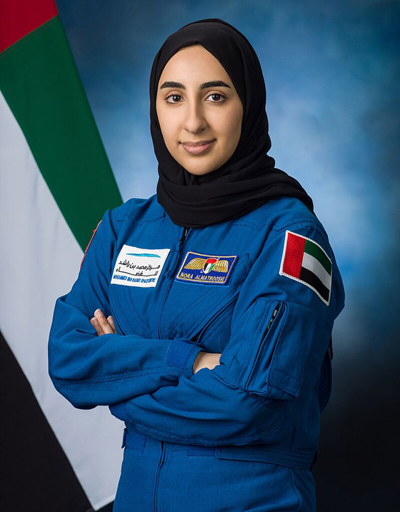 الإماراتية نورا المطروشي أول عربية تنال شارة رواد الفضاء في ناسا صورة رقم 1