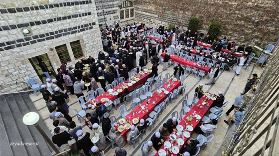 عائلة أردنية تقدم إفطارا رمضانيا للمغتربين منذ 20 عاما.. صور صورة رقم 3