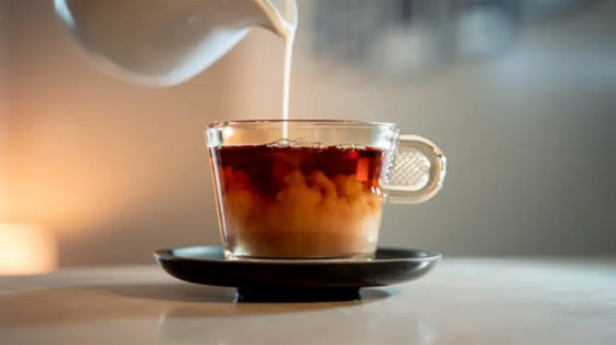 7 آثار جانبية سلبية للإكثار من تناول الشاي بالحليب! صورة رقم 1