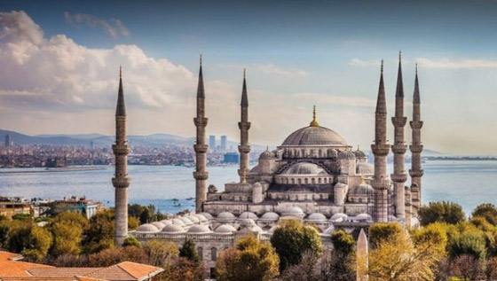 جامع السلطان أحمد.. تحفة معمارية تزين إسطنبول صورة رقم 2
