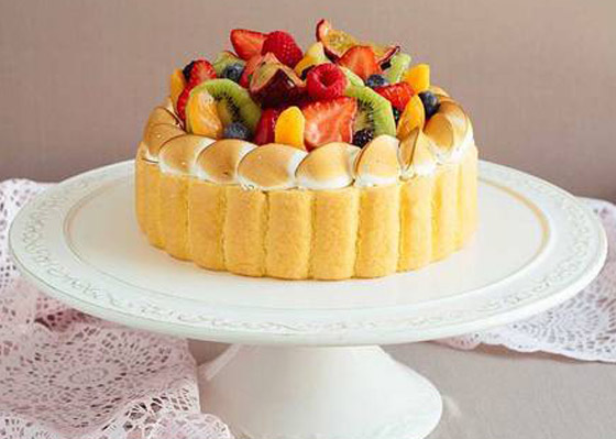 إليكم طريقة تحضير كعكة (حلى) شارلوت الفواكه اللذيذة صورة رقم 2