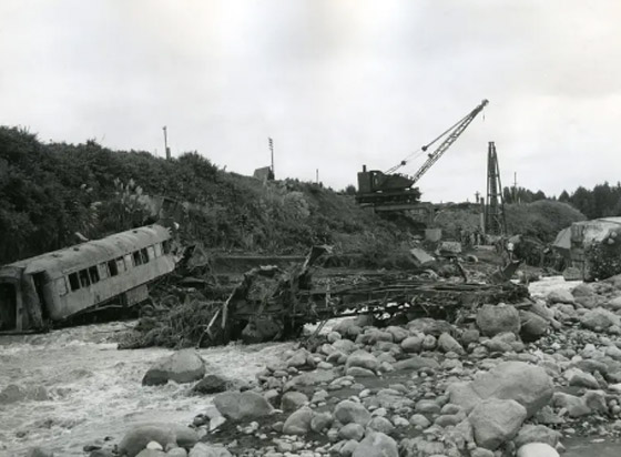 انهيار جسر بالتيمور فتح جروحا.. أكثر الكوارث دموية بالتاريخ صورة رقم 5