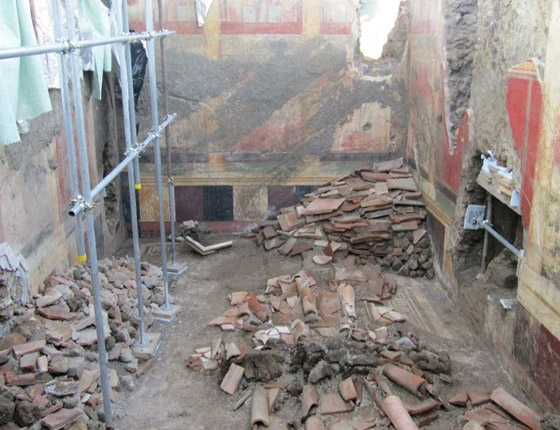 مبنى قديم تجمد بالزمن خلال ترميمه يكشف عن تقنية البناء الرومانية صورة رقم 4