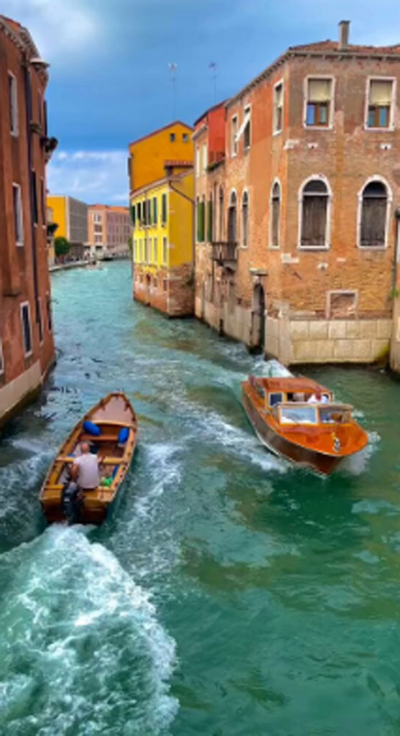 لماذا لا تتأثر أساسات البيوت وجدرانها في مدينة البندقية الإيطالية بسبب ملامستها الدائمة للمياه؟ صورة رقم 7
