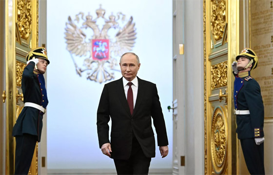 صور لحفل تنصيب الرئيس الروسي فلاديمير بوتين صورة رقم 1