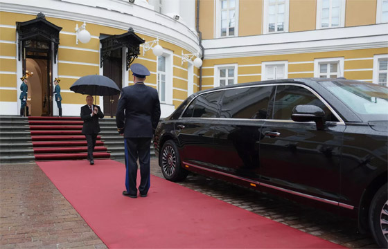 صور لحفل تنصيب الرئيس الروسي فلاديمير بوتين صورة رقم 3