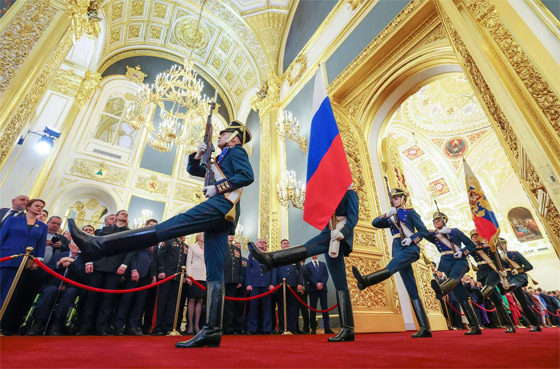 صور لحفل تنصيب الرئيس الروسي فلاديمير بوتين صورة رقم 4