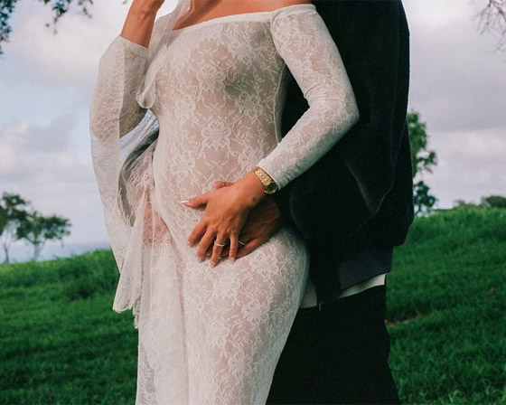 جاستن بيبر وزوجته عارضة الأزياء هايلي ينتظران طفلهما الأول.. فيديو وصور رومانسية صورة رقم 3