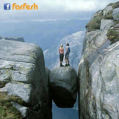الصخرة الشهيرة في النرويج... هل لديك الجرأة لتقف هناك