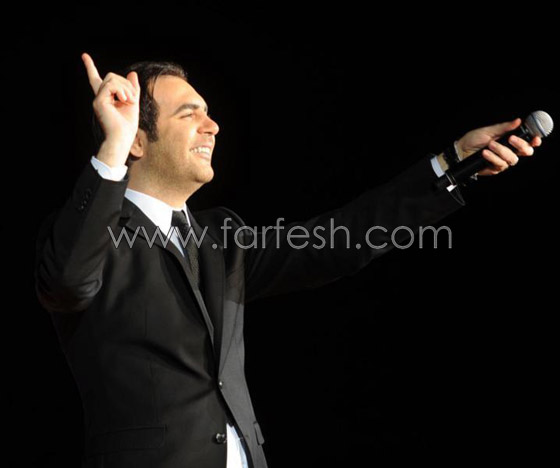 فيديو نادر للنجم تامر حسني يغني (عم شوف خيالات) باللهجة اللبنانية صورة رقم 7