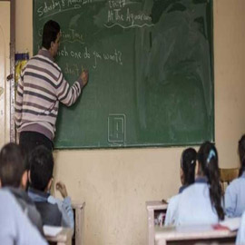 راتب خيالي لمدرس مصري يثير جدلا.. ووزير التعليم يوضح
