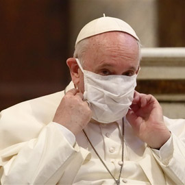 البابا فرانسيس في المستشفى مصابا بعدوى في الجهاز التنفسي
