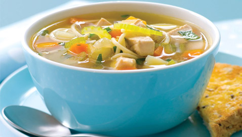 تعرفوا إلى 5 عادات تجعل الحساء خيارا صحيا لإنقاص الوزن