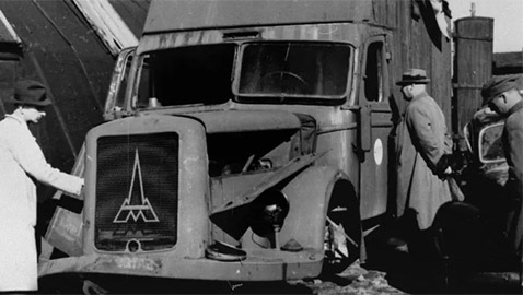 عربة الموت.. أداة للإعدام الجماعي استخدمها السوفييت وهتلر