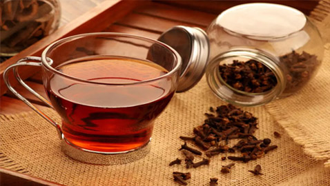 يسكِن الألم ويعزز صحة المعدة.. 7 فوائد صحية لشاي القرنفل